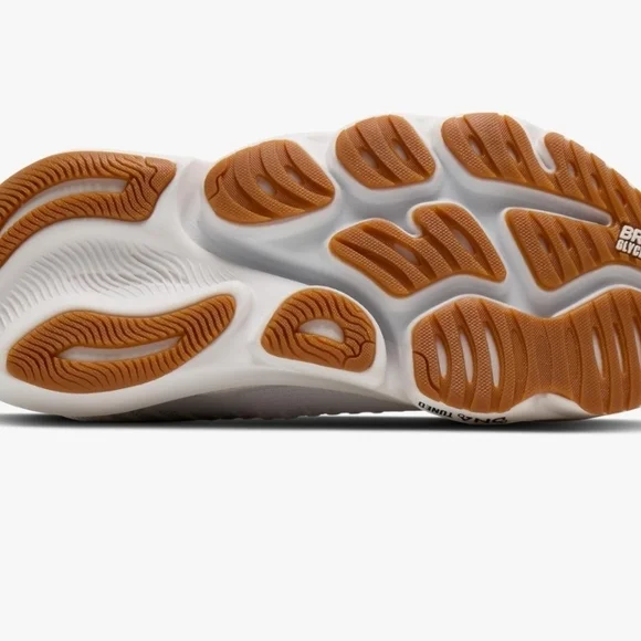 Brooks Men’s Glycerin Flex Neutral Running Brooks White and Black Athletic Shoes - Picture 6 of 9